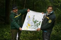 Waldbegehung 2021 – Förster Reinhard und Herrn Schweigler vom Kreisforstamt